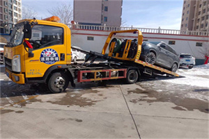 巴林右旗救援拖车费用怎么算